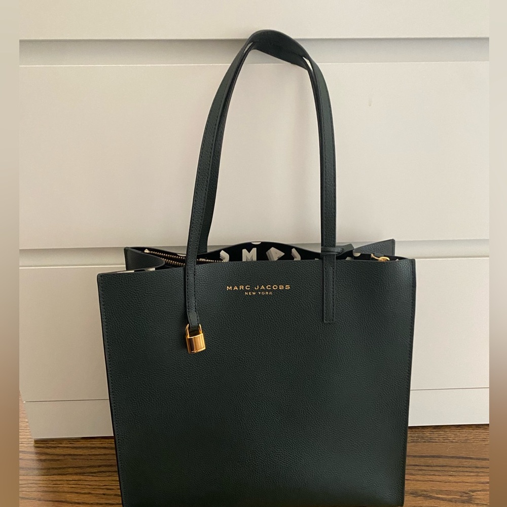 Marc Jacobs hunter green grind tote